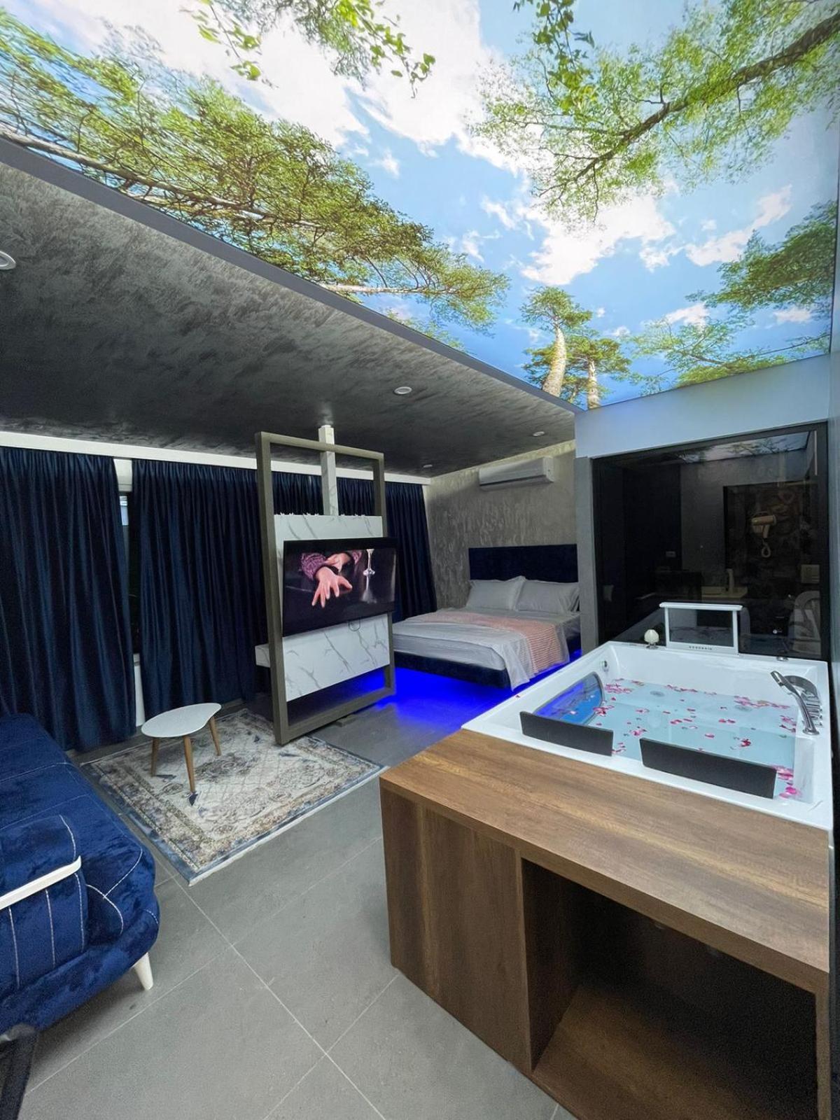 Apartment Holiday Apartments Tirana